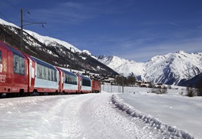 Glacier Express in Winter